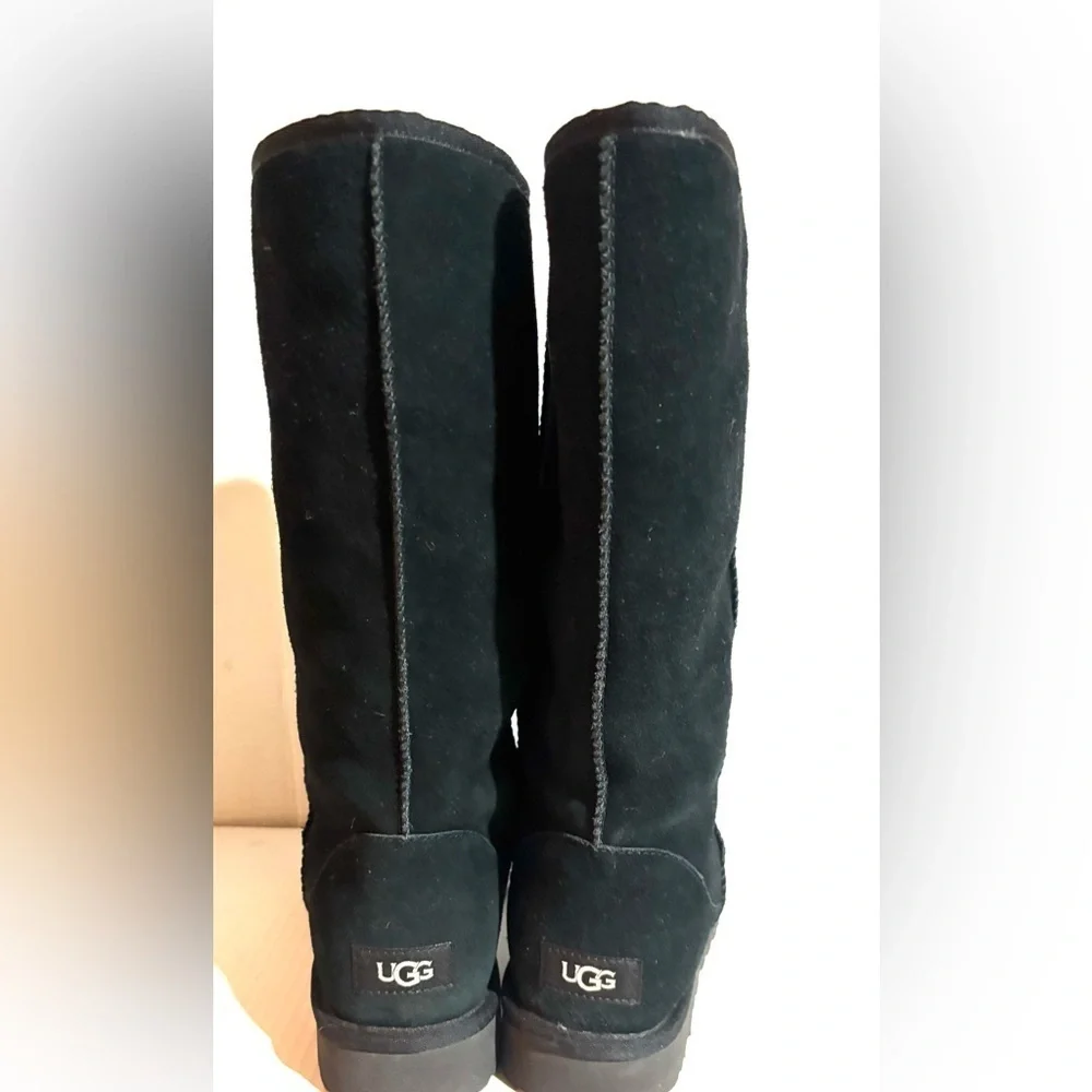 UGG Black and Brown suede Fur-Trimmed Boots US size 10